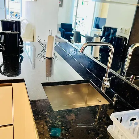 شقة Golden Triangle 2br/2ba *