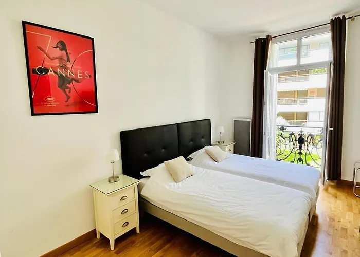 Lejlighed Golden Triangle 2br/2ba *