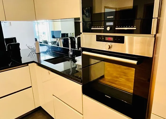 Apartment Golden Triangle 2br/2ba Cannes