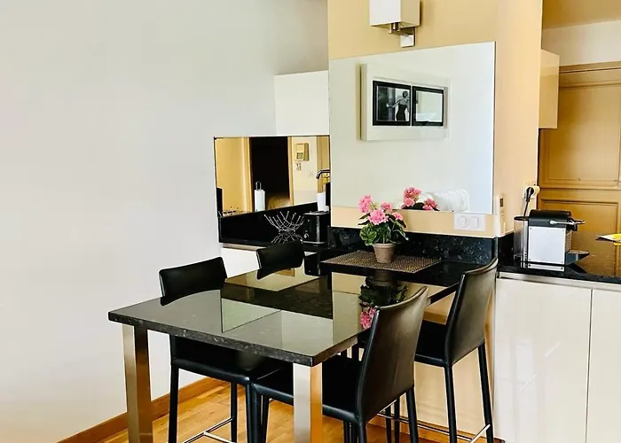 Golden Triangle 2br/2ba