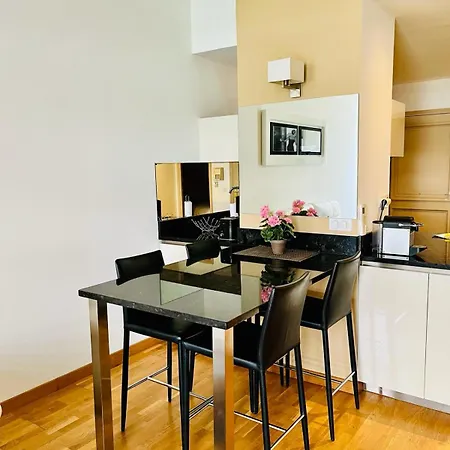 Golden Triangle 2br/2ba